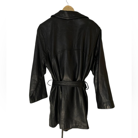 Danier Leather Thinsulate Coat with removable liner. - Picture 3 of 10